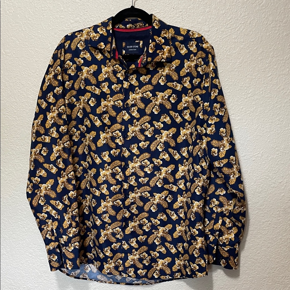Silver Stone Modern Fit Floral Men's Dress Shirt. Excellent Condition. Size XL.
